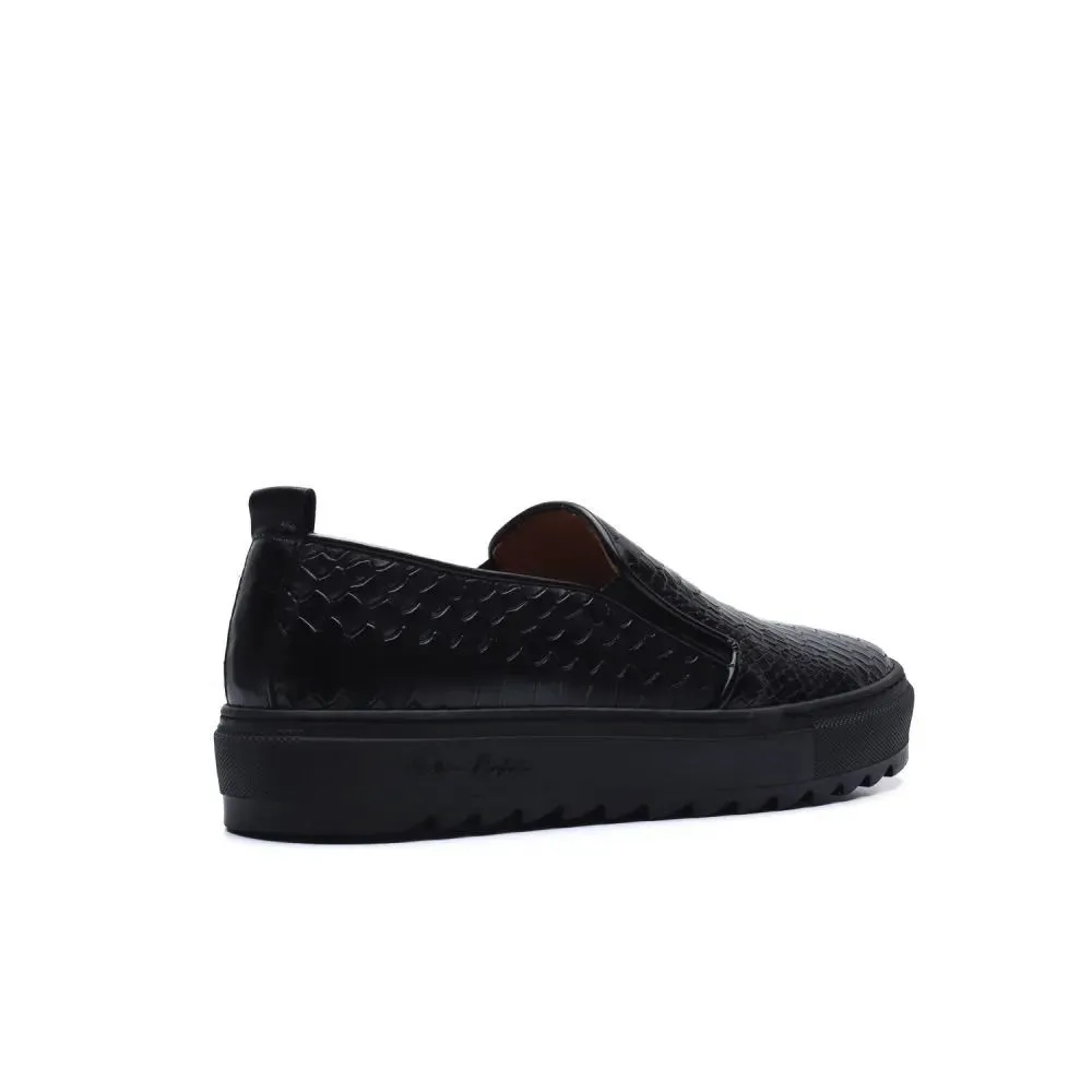 Slip-On Black Shark Sole – Black