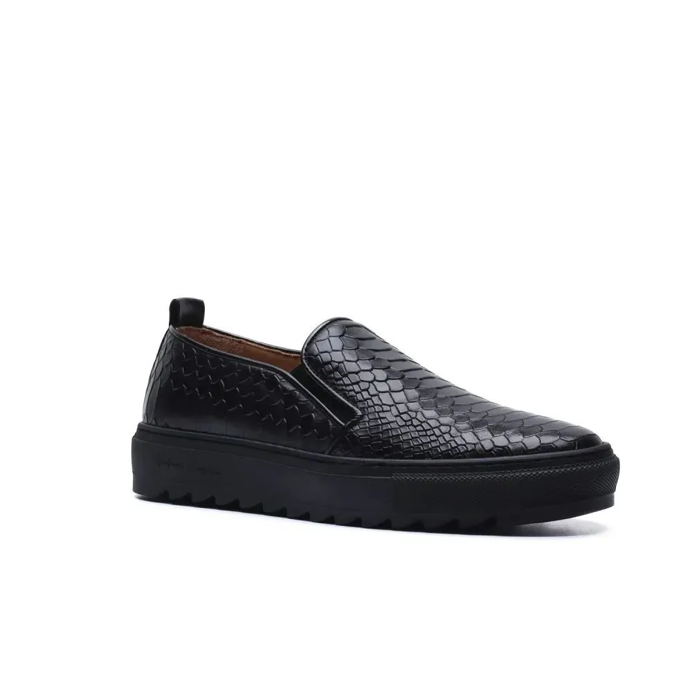 Slip-On Black Shark Sole – Black