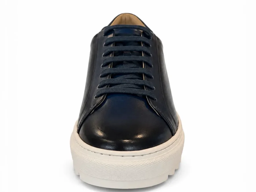 Low Sneakers Shark Sole