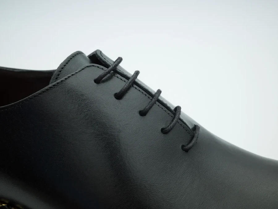 Oxford Wholecut Black