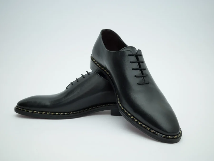 Oxford Wholecut Black