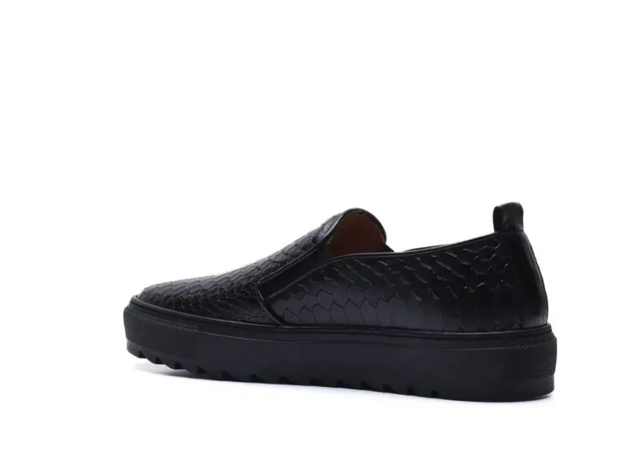 Slip-On Black Shark Sole – Black