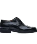 Handcrafted shoe made in Italy, Oxford style, lace-up, also known as “Francesina”.
