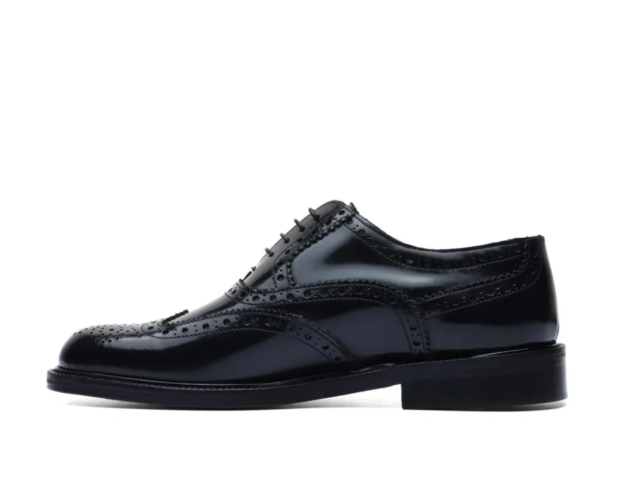 Oxford in Brushed Leather Black